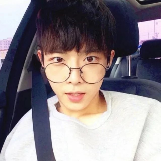 房瑾秀晴