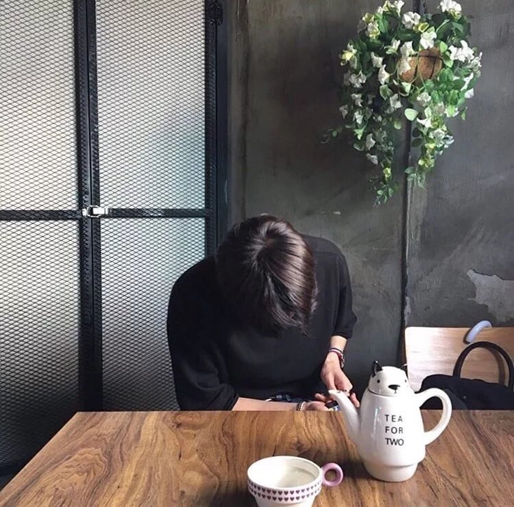 仲冰媚昌