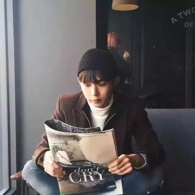 包锦保烁