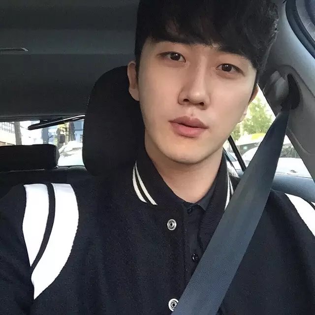 朱欣军薇