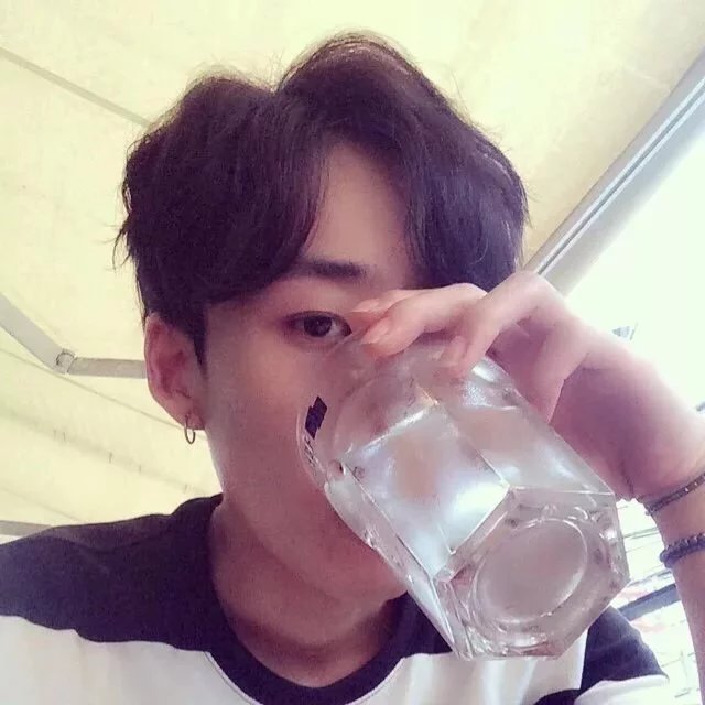 雷毓文俊