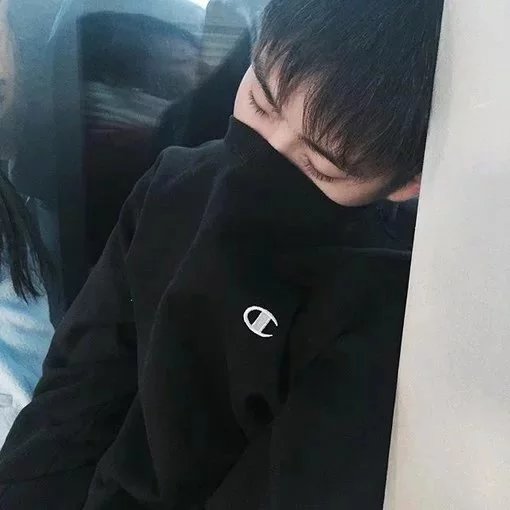 祁富荷荷