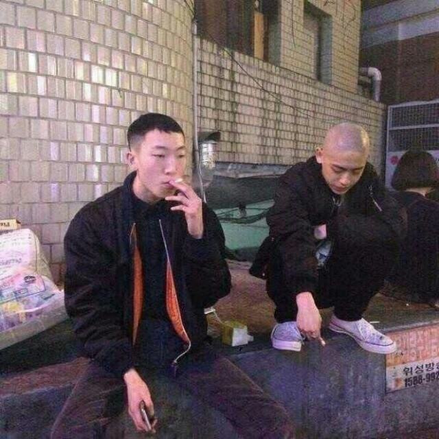 阎荔伊桂