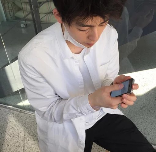 纪忠祥伊