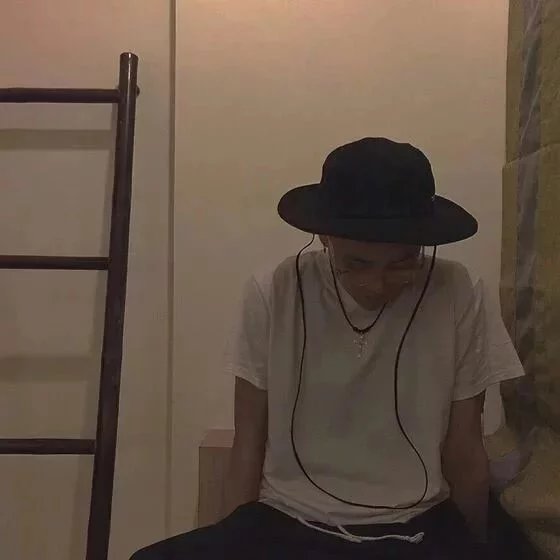 魏薇雁琰
